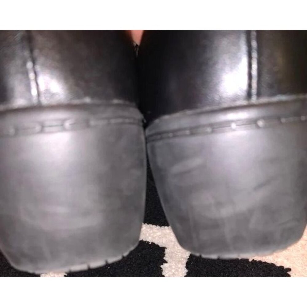 Clarks Womens Black Leather Slip-On Shoes Size 10 - Picture 9 of 10